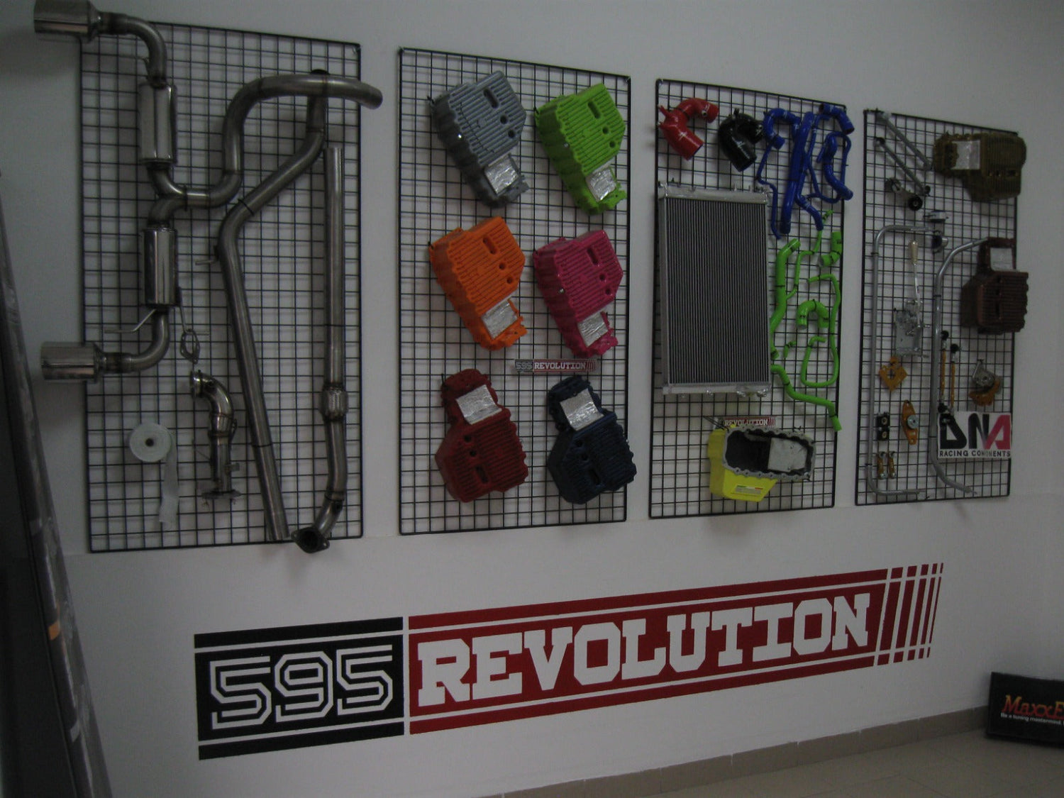 TUTTI I PRODOTTI 595 REVOLUTION
